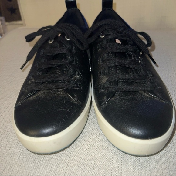 Ecco Womens Size 9W Golf Shoe Black Leather Lace Up Sneaker Spikeless Sneaker - Picture 3 of 11